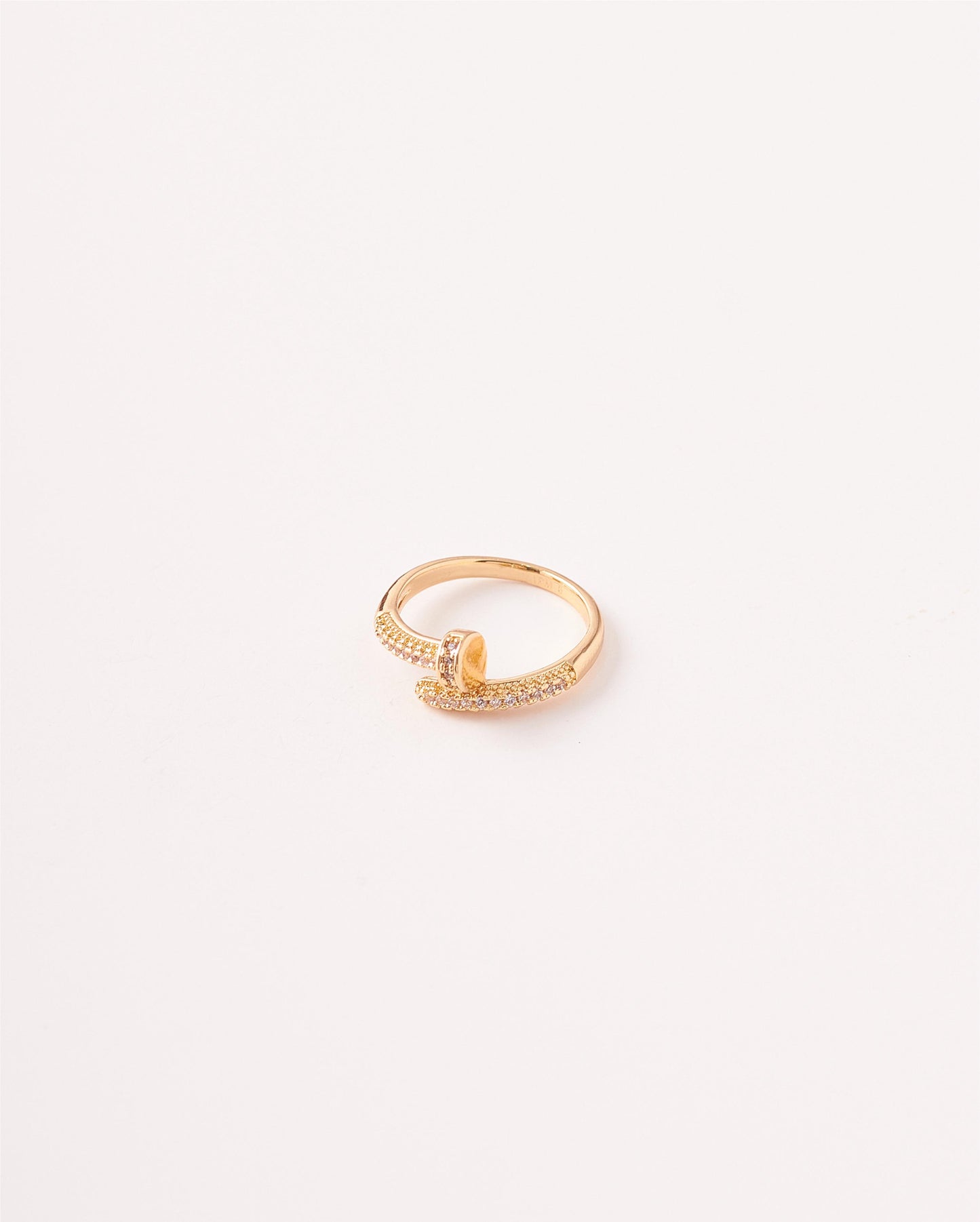 ANILLO TIPO CLAVO