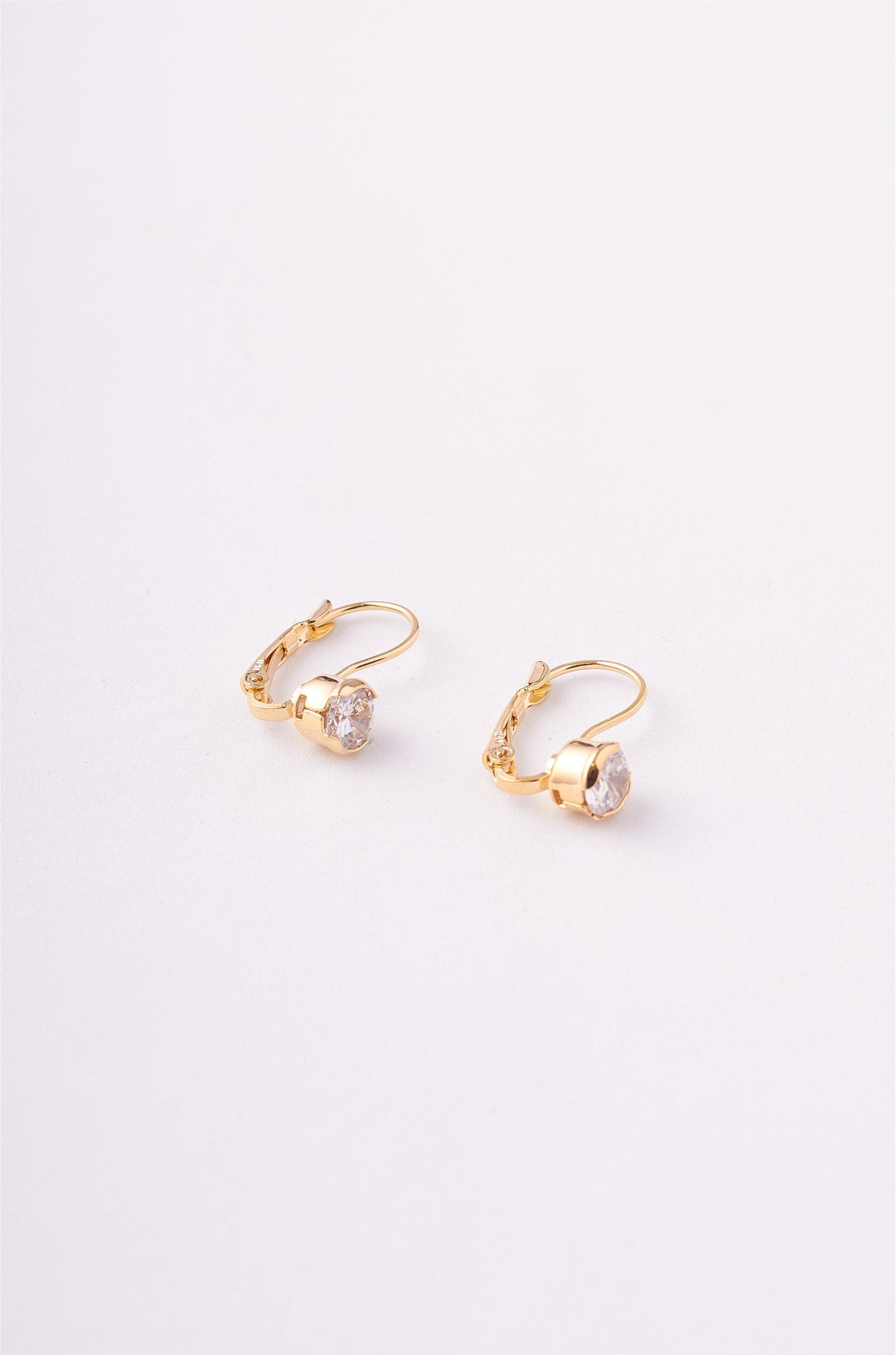 ARETES PIEDRA BLANCA