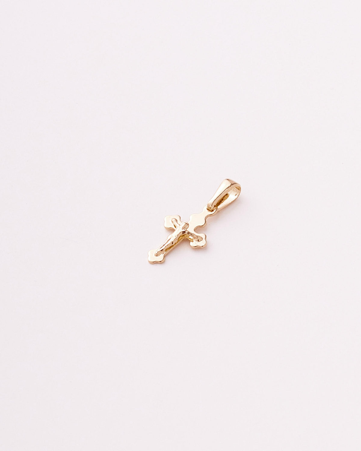 Dije cristo Pequeño