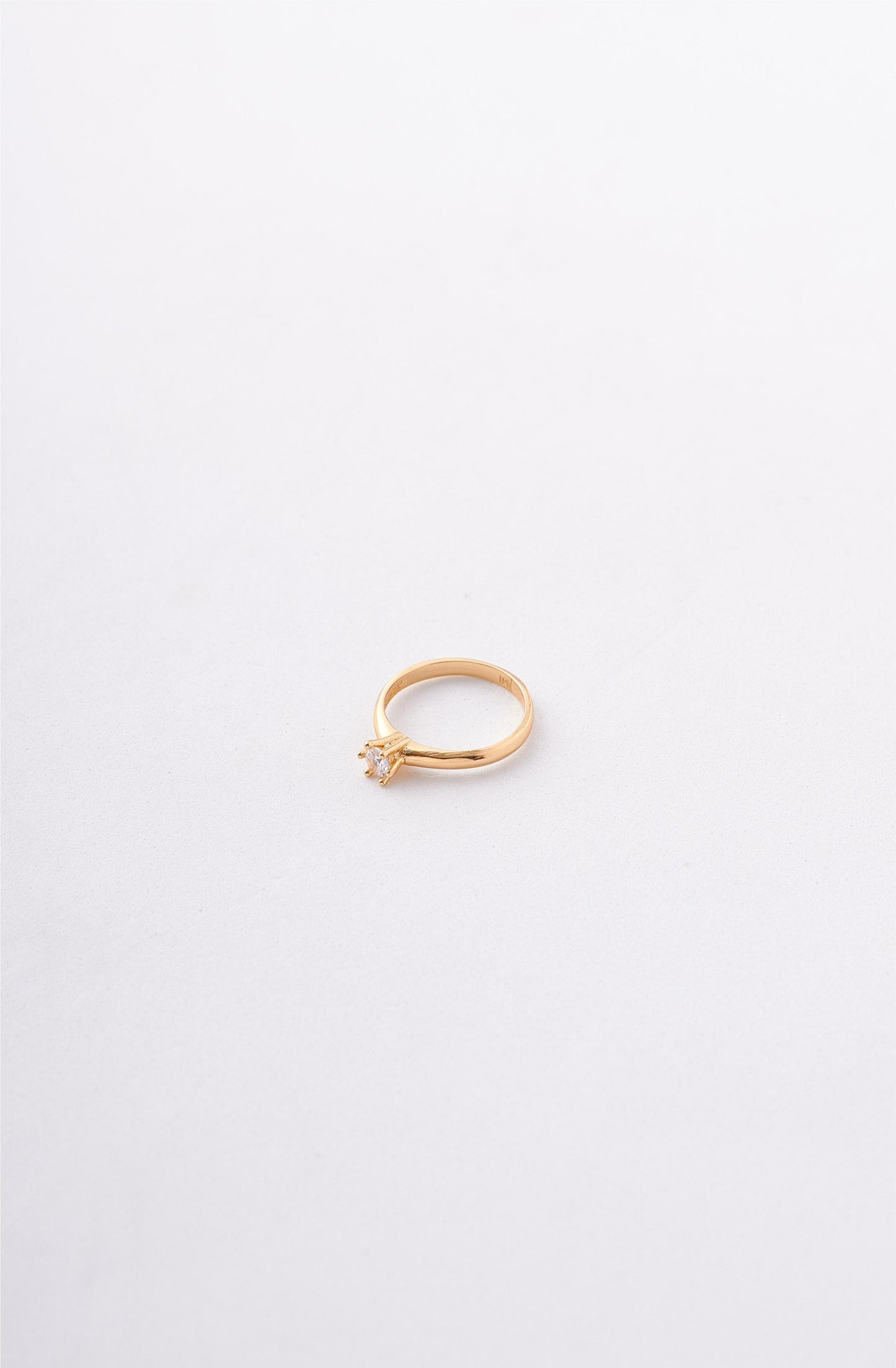 ARGOLLA CIRCON CRISTAL G