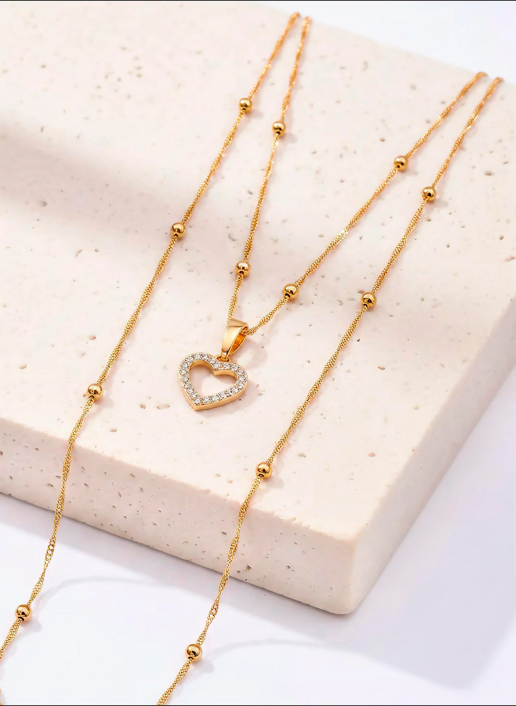 Set Corazón con Circones + Aretes Gota